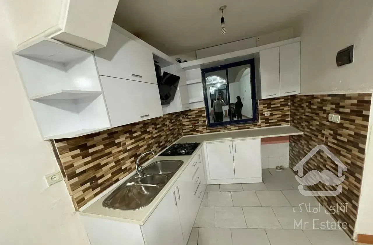 فروش واحد همکف در تولمشهر