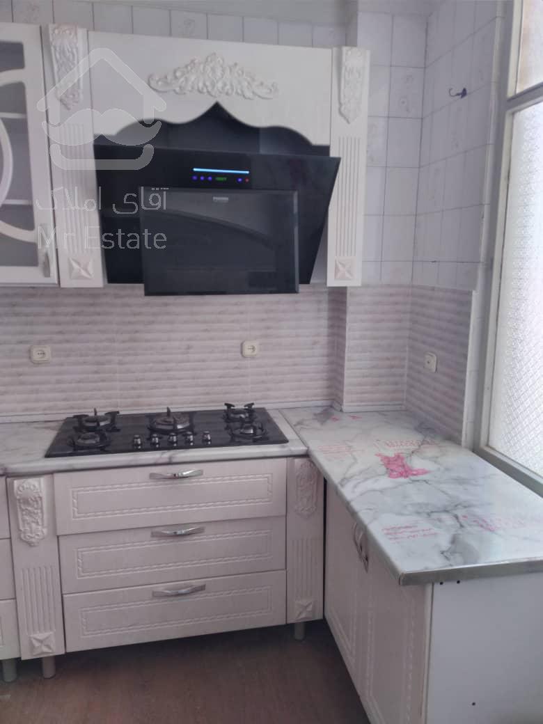 ۷۶متر ۲ خواب ملک شمالی واحد جنوبی غرق در نور