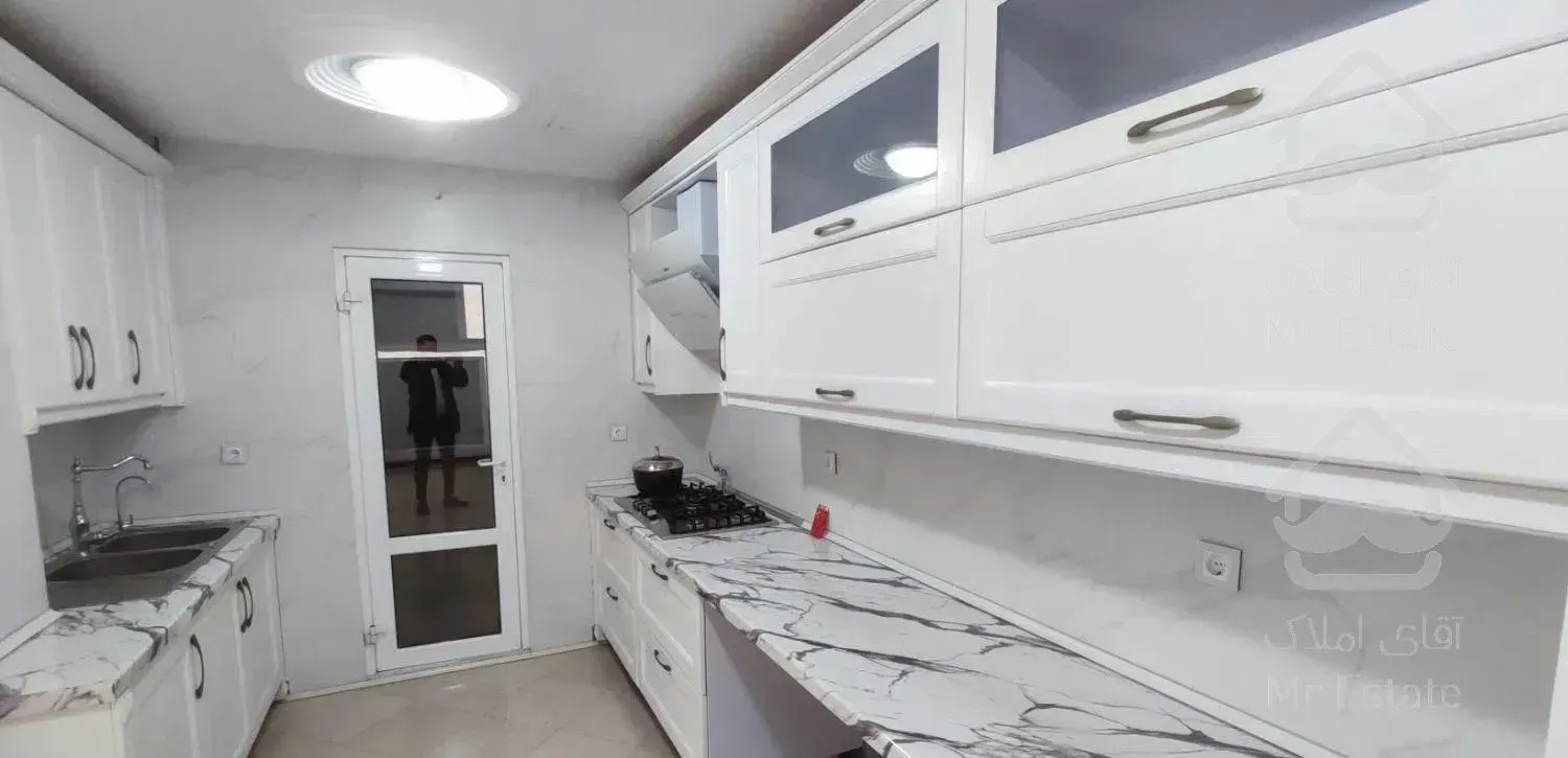 ۱۵۸متر (برج باغ) فول بازسازی  ۲پارکینگ/دروس