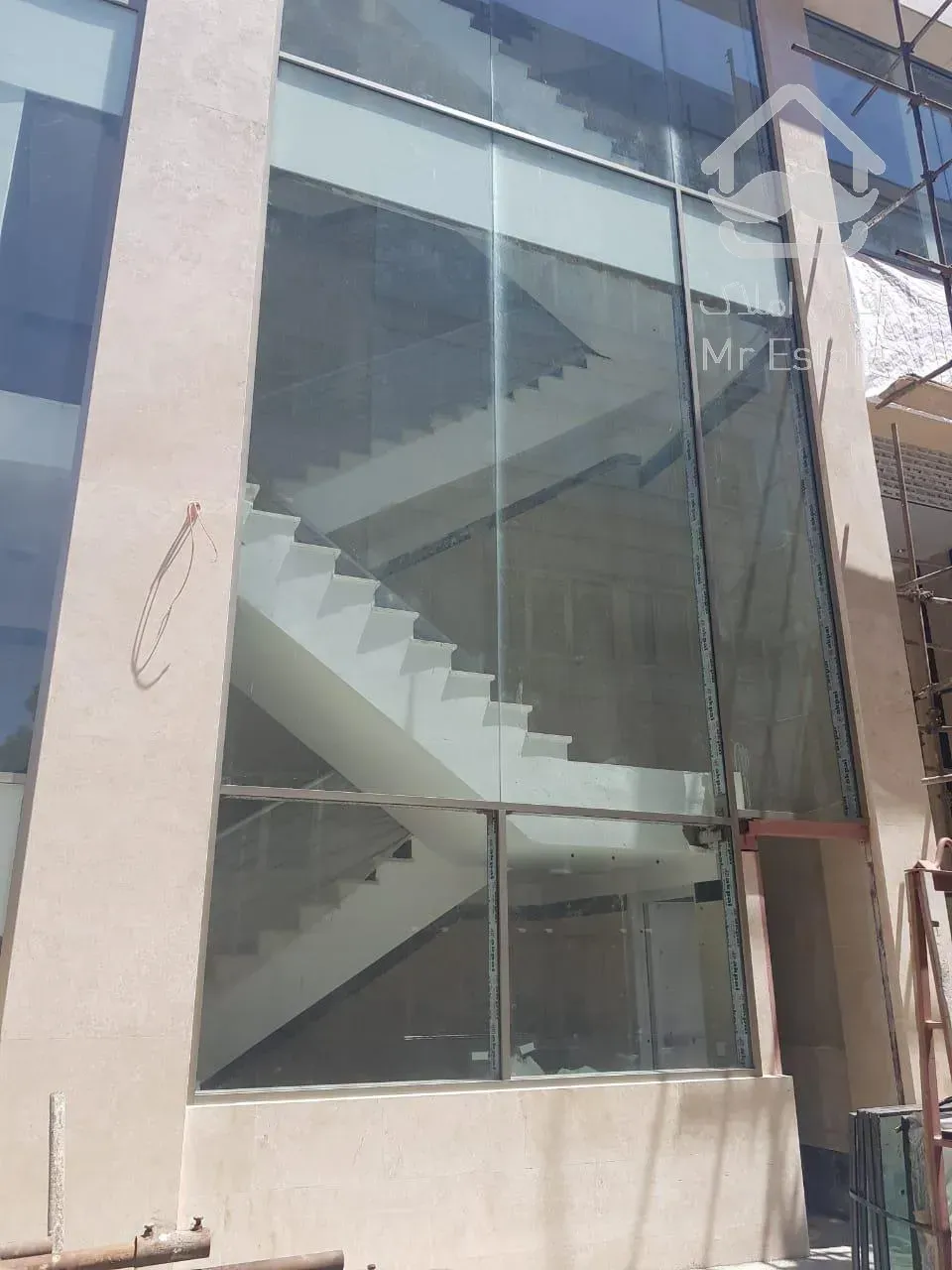 اجاره و رهن مغازه زعفرانیه 500  متر اکازيون