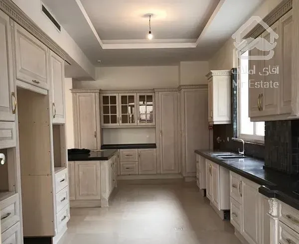 آپارتمان ۱۵۵ متری کامرانیه/ویو مشجر