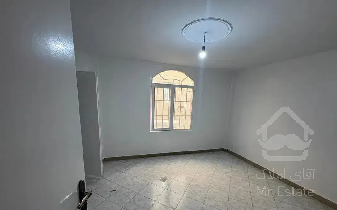 ۱۶متری‌اول/۵۲متر/ط‌همکف/کامل رنگ شده