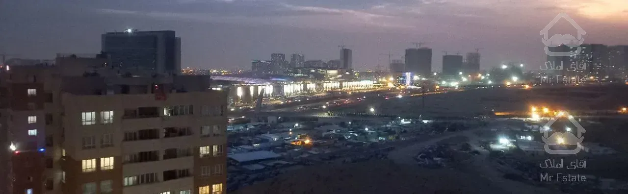 اپارتمان ۹۵متری، تاپ لوکیشن، دربرج معروف منطقه