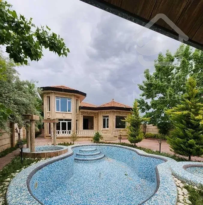 باغ ویلااستخردار%540متری*سنددار/شهرک برند