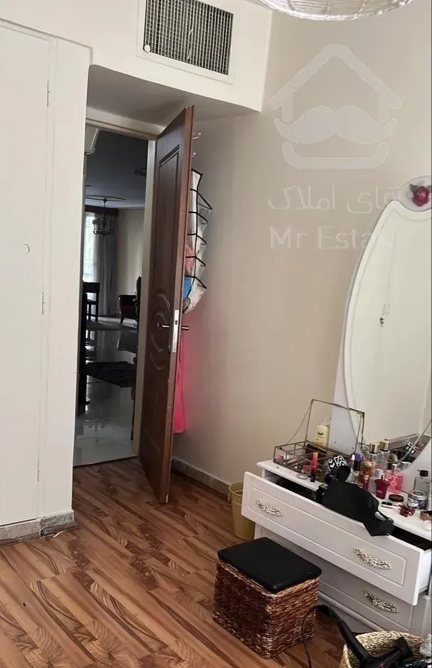 قلهک مترو قلهک ۱۱۶ متر ۳ خواب تمام امکانات