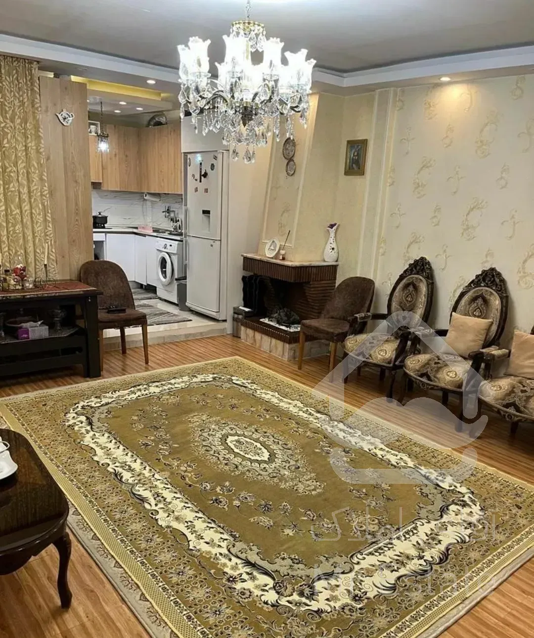 60متر/فول امکانات/خوش نقشه/گذر عریض/دو واحدی