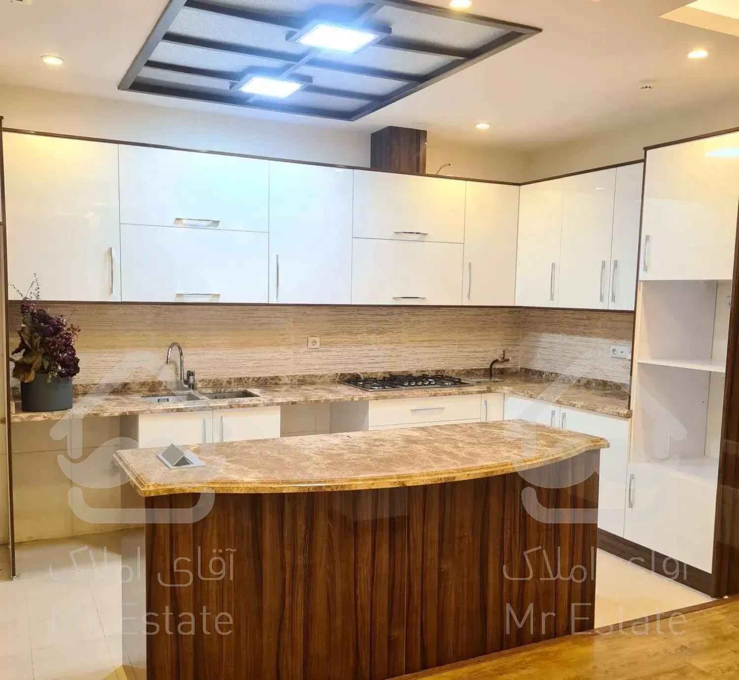 ۱۴۰ متر برج باغ کم واحد