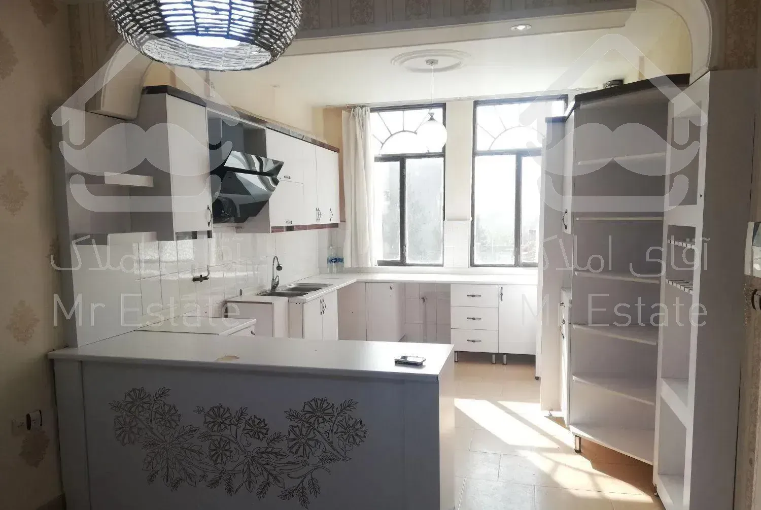 (100متری اقبال فول امکانات)