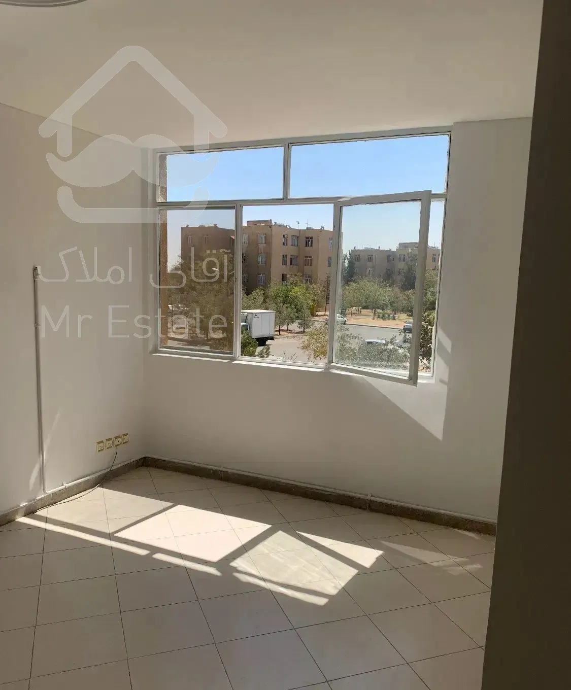 ۷۵ متری شهرک دانشگاه تهران