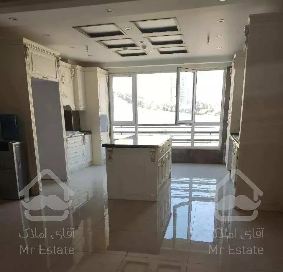 ۱۲۵متری،ویو کل تهران