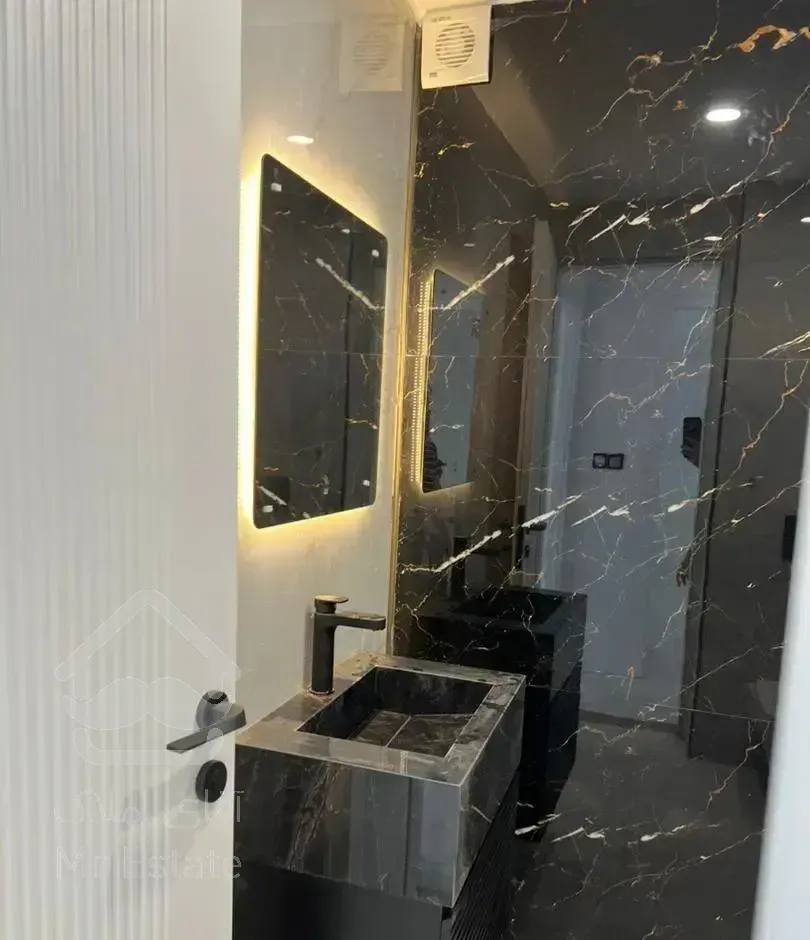 دیباجی جنوبی ۱۳۱ متر ۳ خواب فول بازسازی