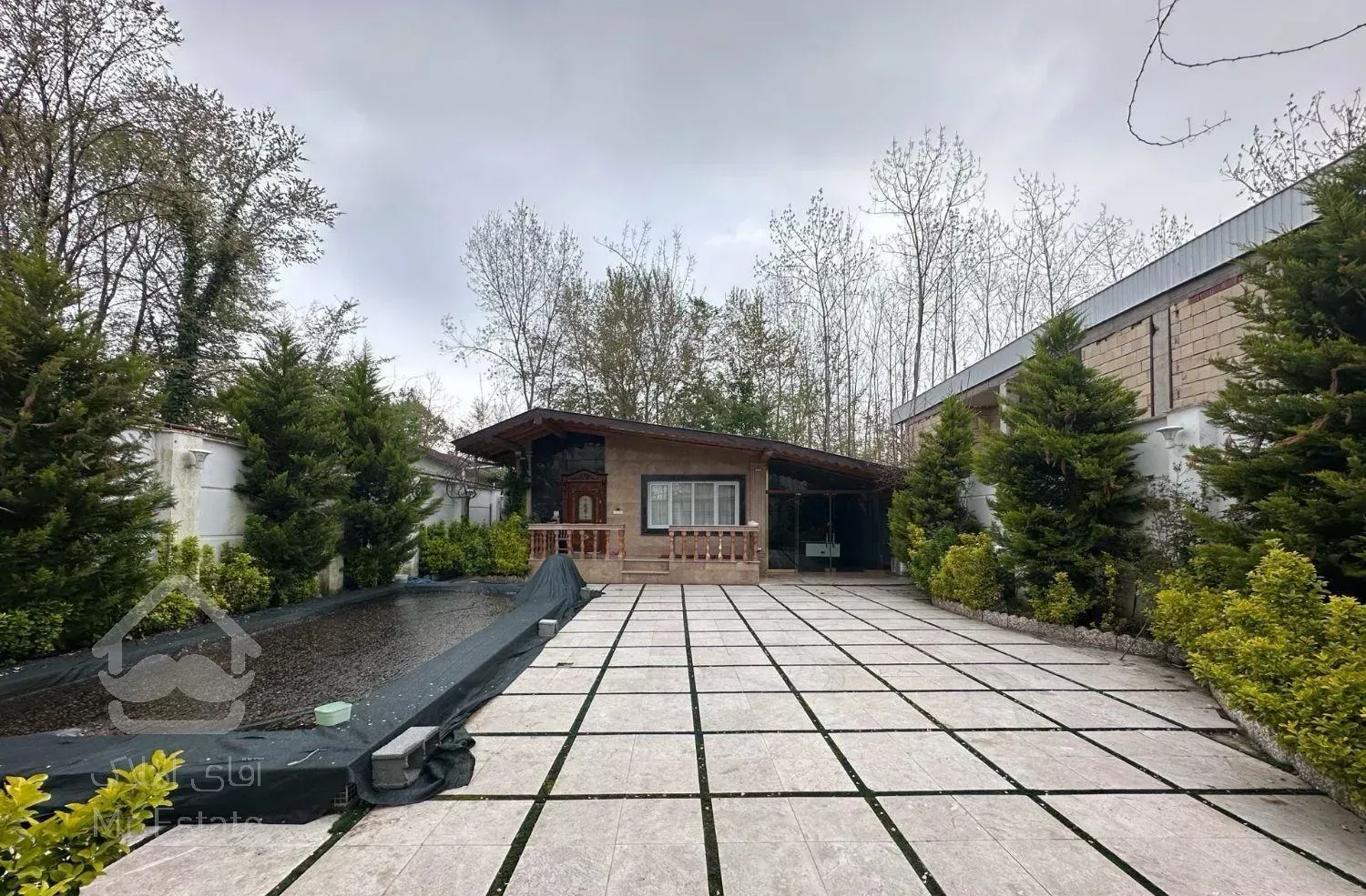 فروش خانه ویلایی ۳۵۰ متری ۲ خوابه