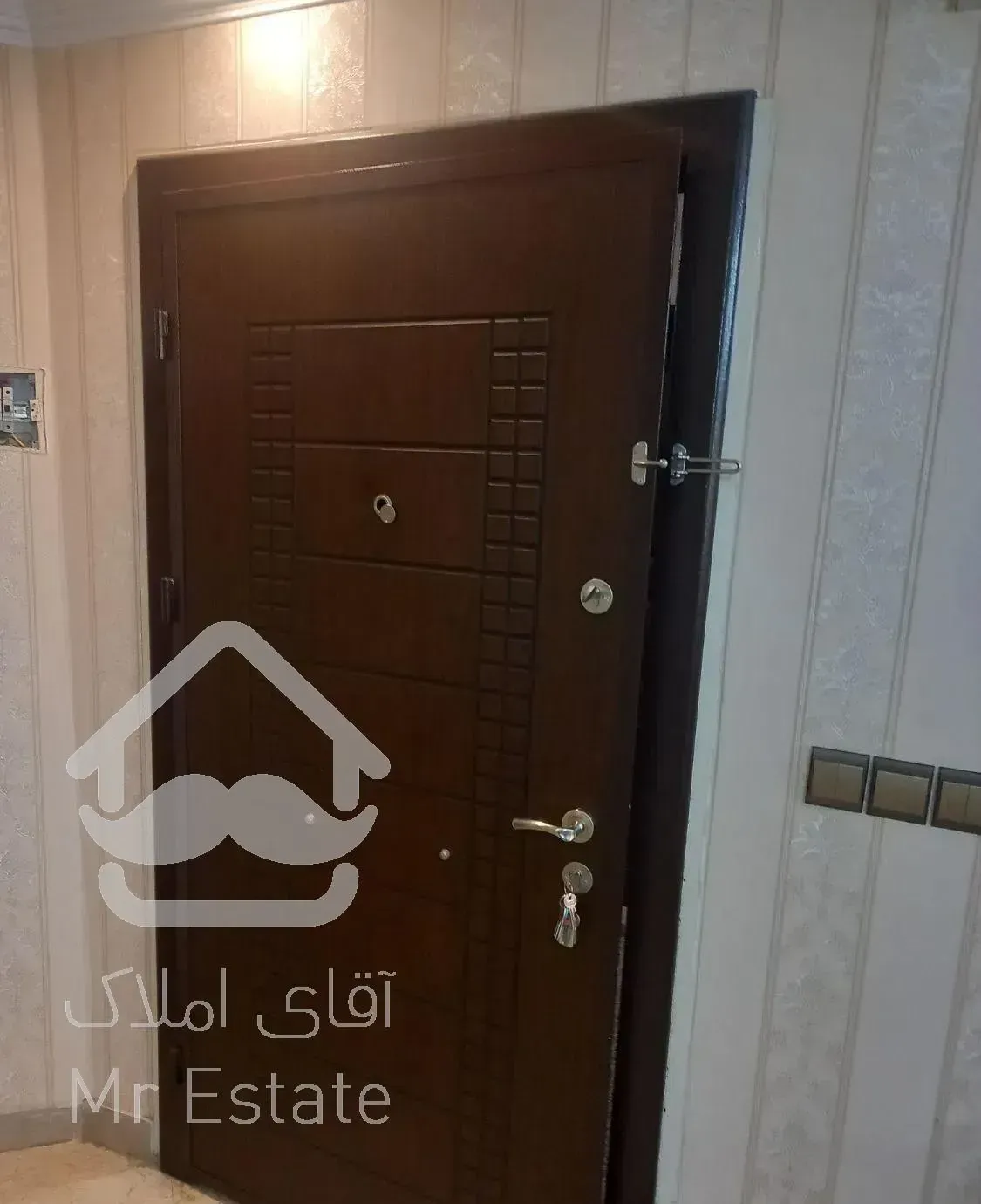 ۱۰۲متر آپارتمان واقع دردرکه