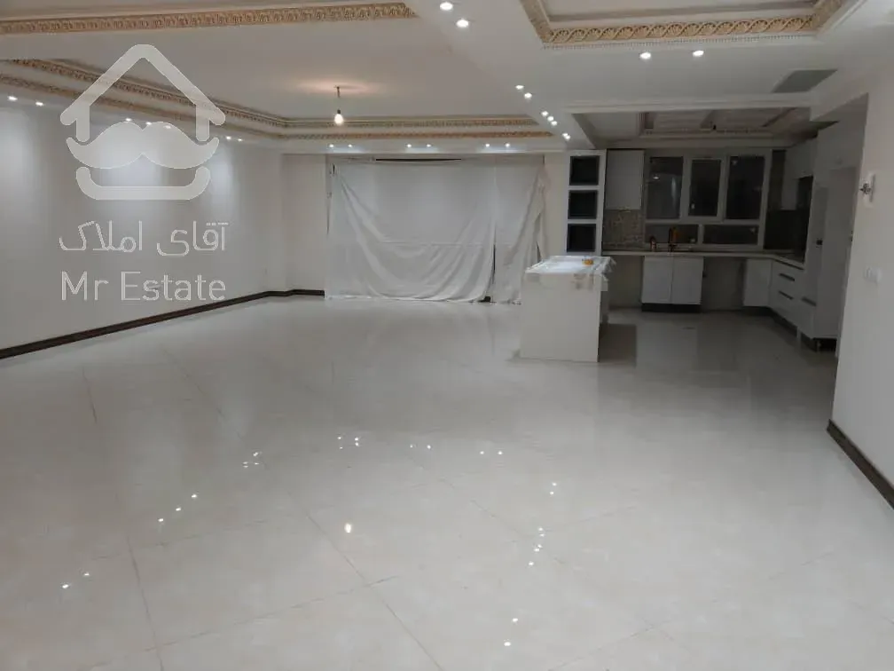 خرید آپارتمان سه خوابه 194 متری اباذر