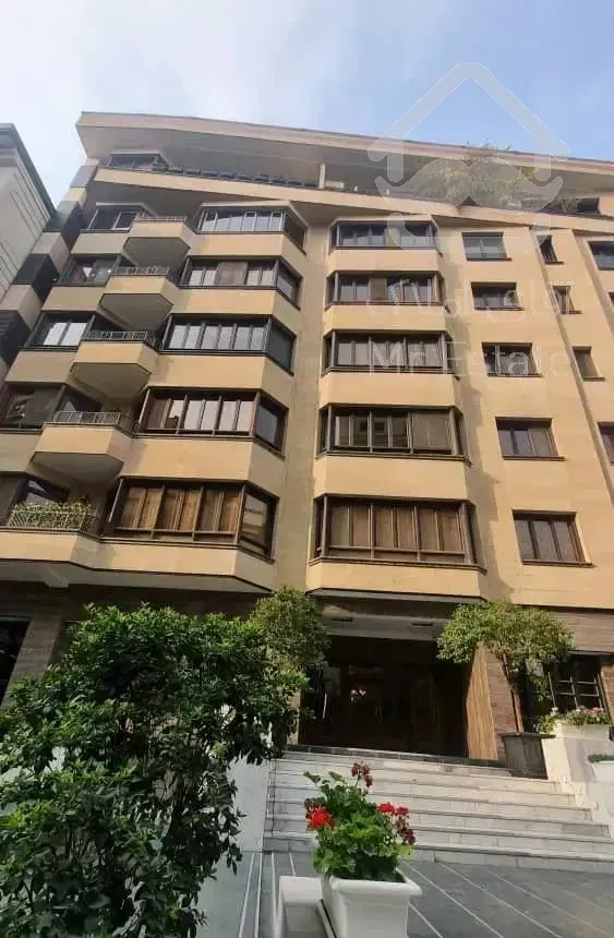 160متر سه خوابه باغستان دوم