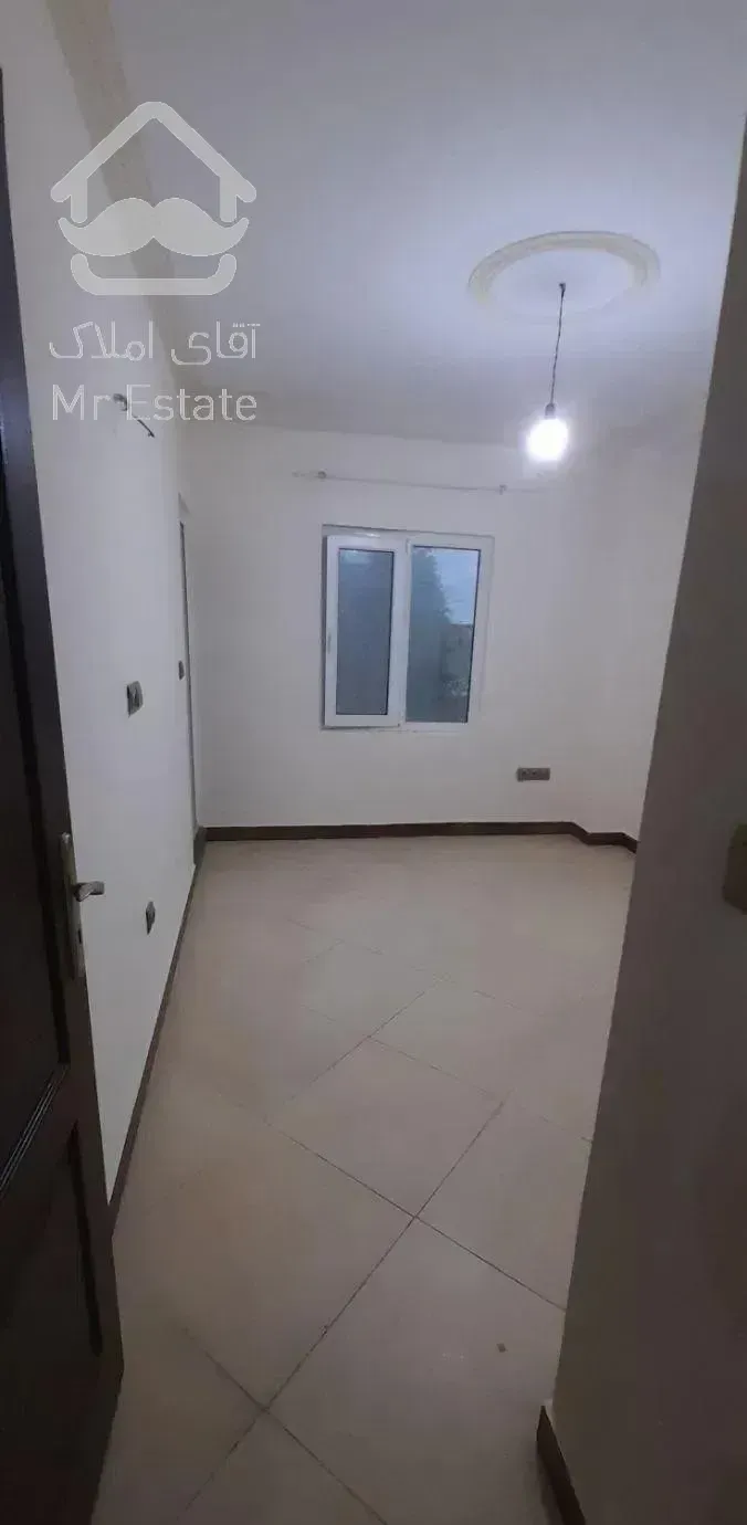 آپارتمان تمیز ۱۴۰ متر تکواحد ۳ خواب منطقه بخشی