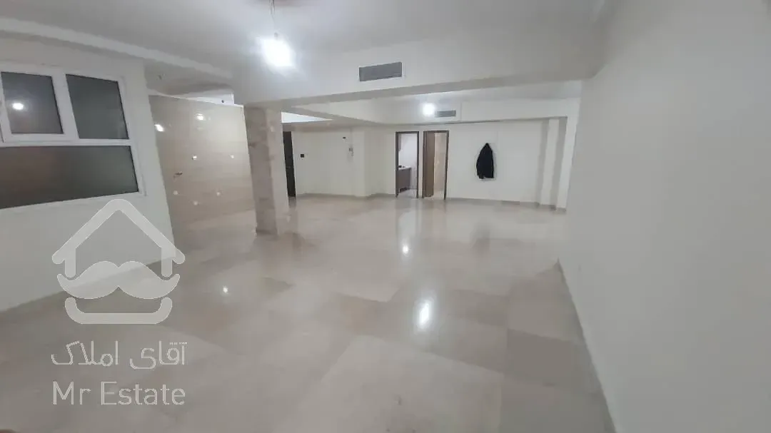 ۱۴۰ متر شمال جردن موقعیت اداری (۲ پارکینگ سندی)