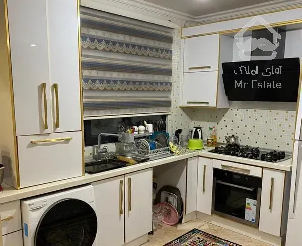 آپارتمان ۱۰۱متر دو خوابه طبقه پنجم ( کمالی شرقی)