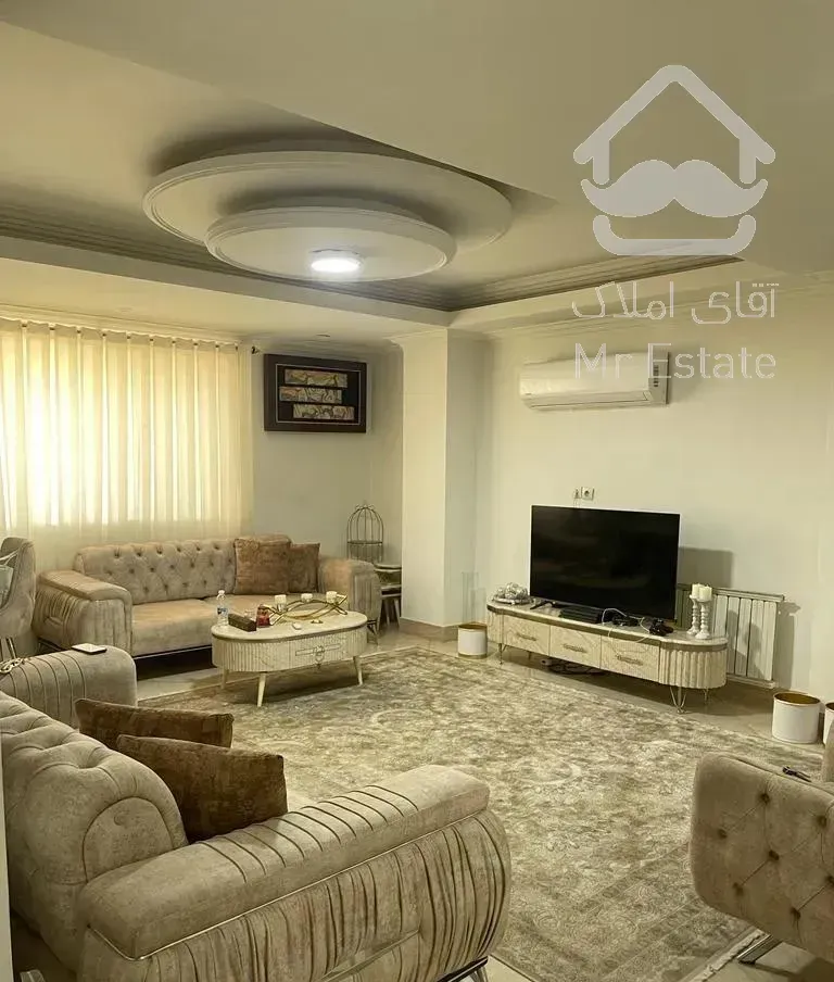 تکواحدی سند ملک در کوچه تویوتا