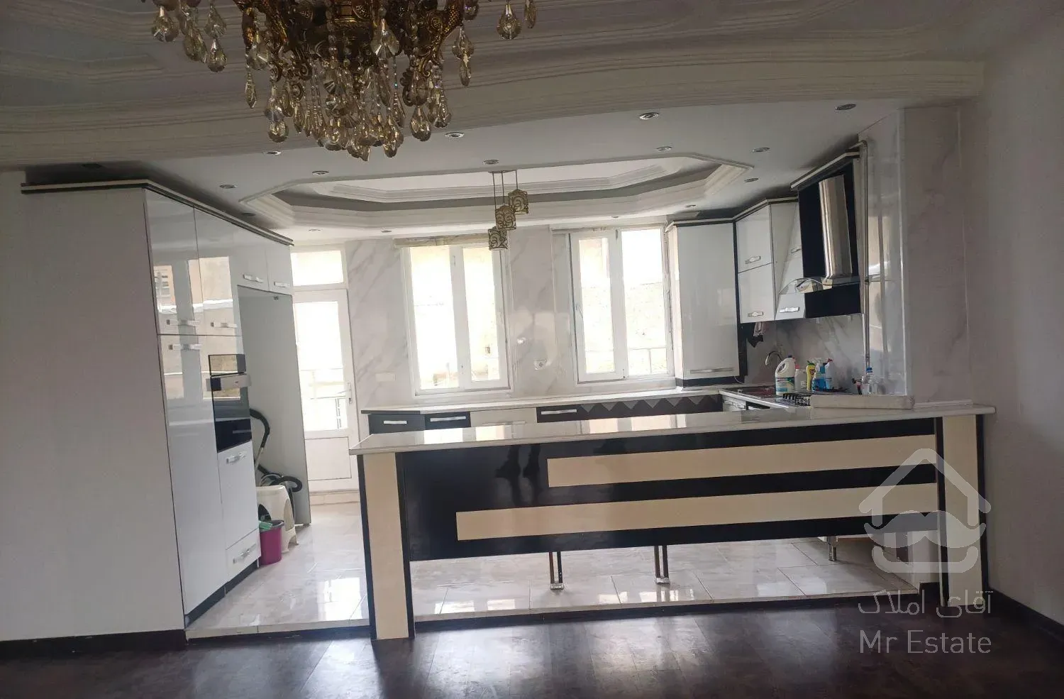 فروش تک واحدی ۱۴۴ متری بر سعدی ۲