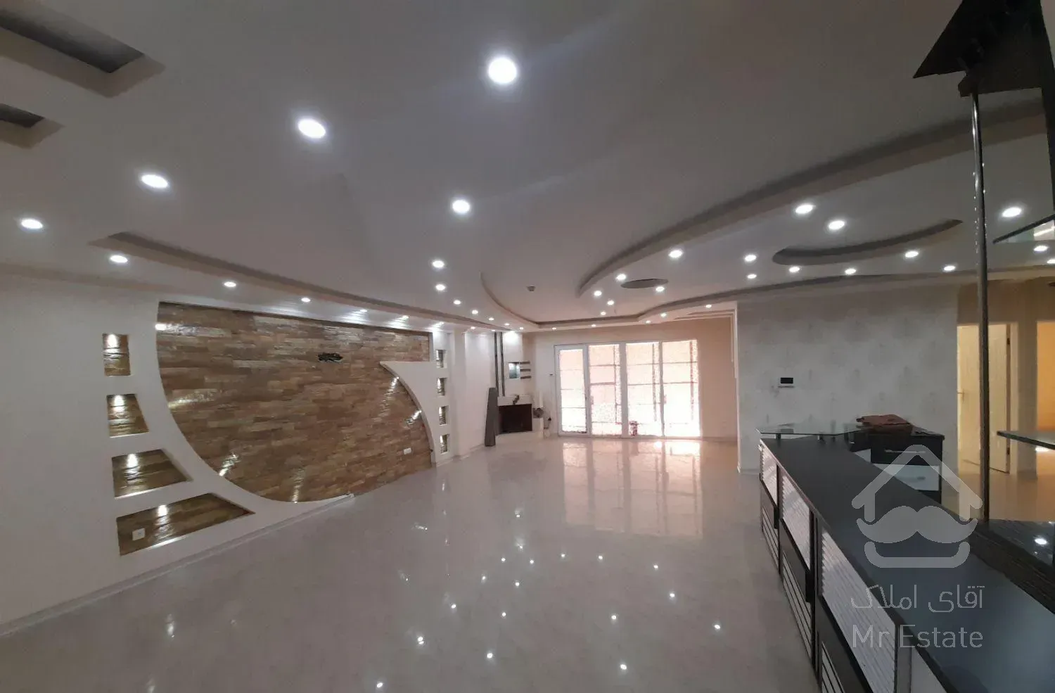 واحد ۳ خوابه ۱۵۰ متری در پادادغربی