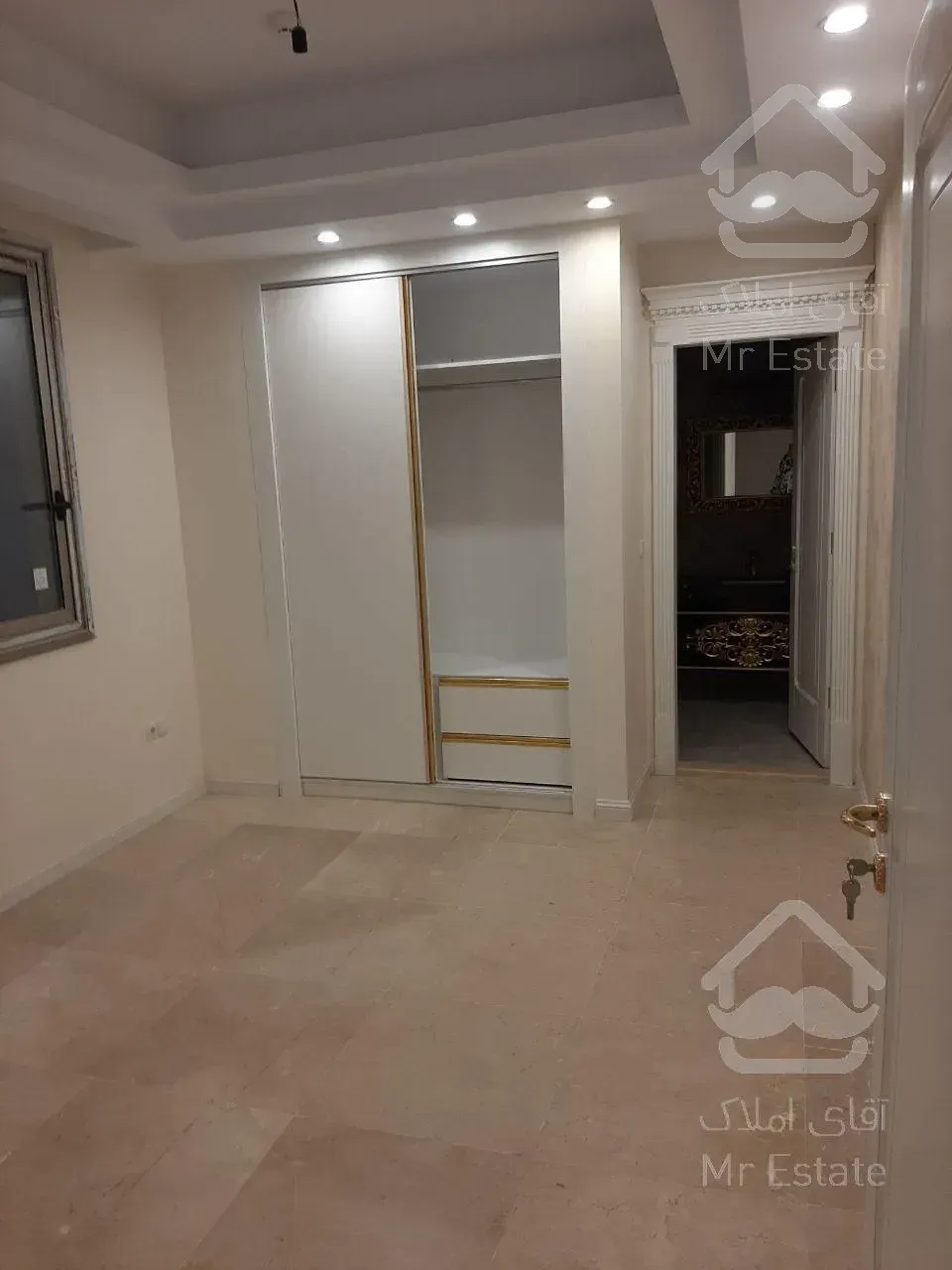 خرید آپارتمان 200 متری فرمانیه سنبل