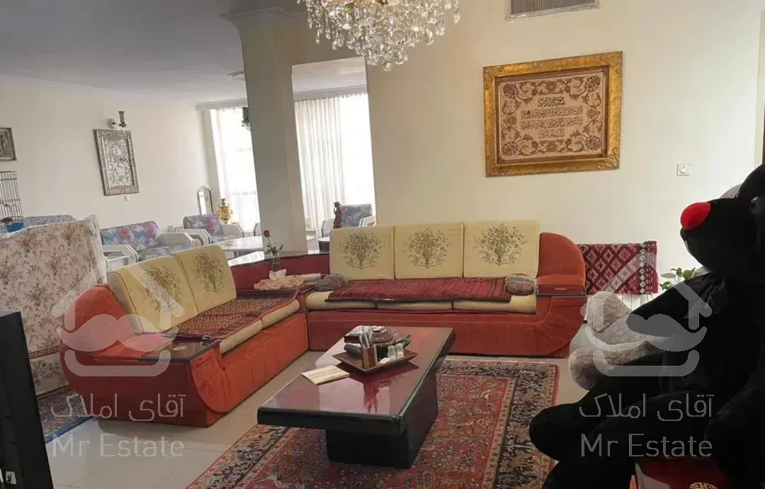 آپارتمان ۱۵۴ متر سه خوابه ، پنج پله بالای همکف