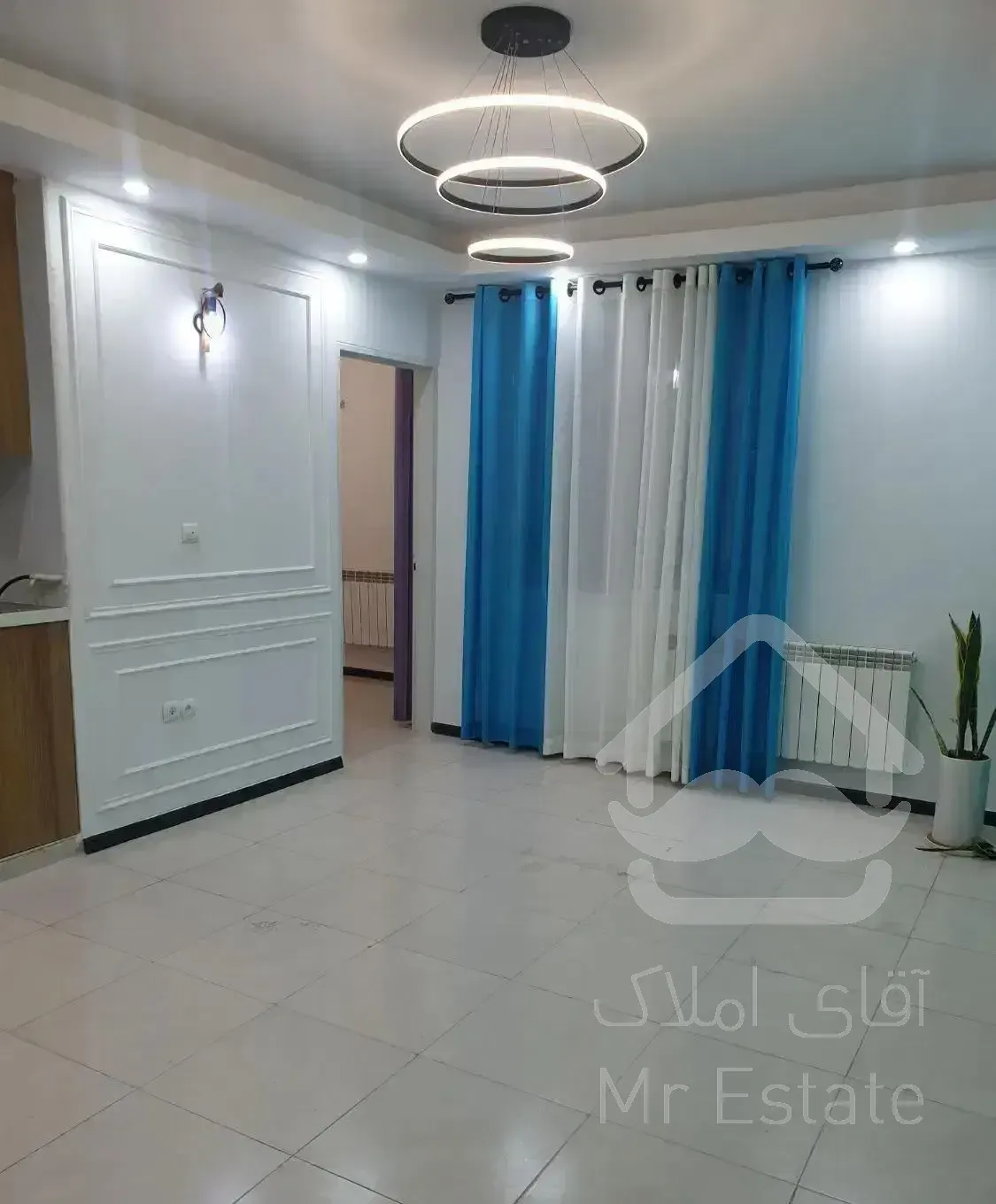 کاشانی/ژورنالی/کم واحد/۴۴ متر/ طبقه اول