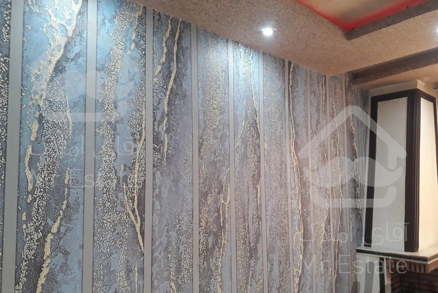 نصب انواع کاغذدیواری وپوستروفروش کاغذ