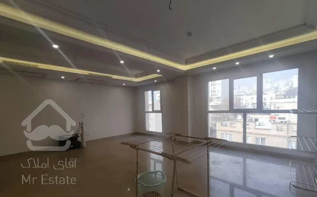 نیاوران سه راه یاسر/ ۱۰۰متر/ ۲خواب / ۲پارکینگ