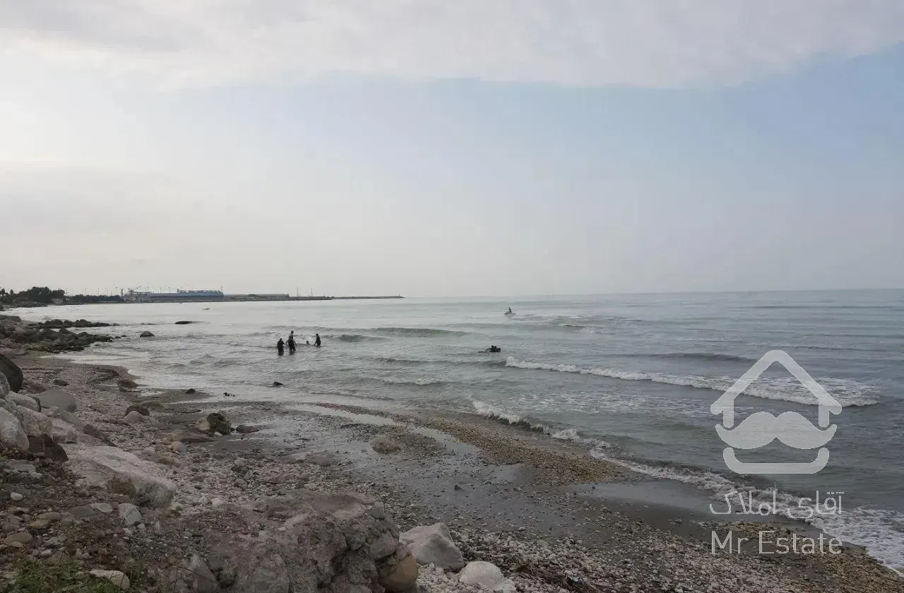 کلبه ساحلی * چشمه *