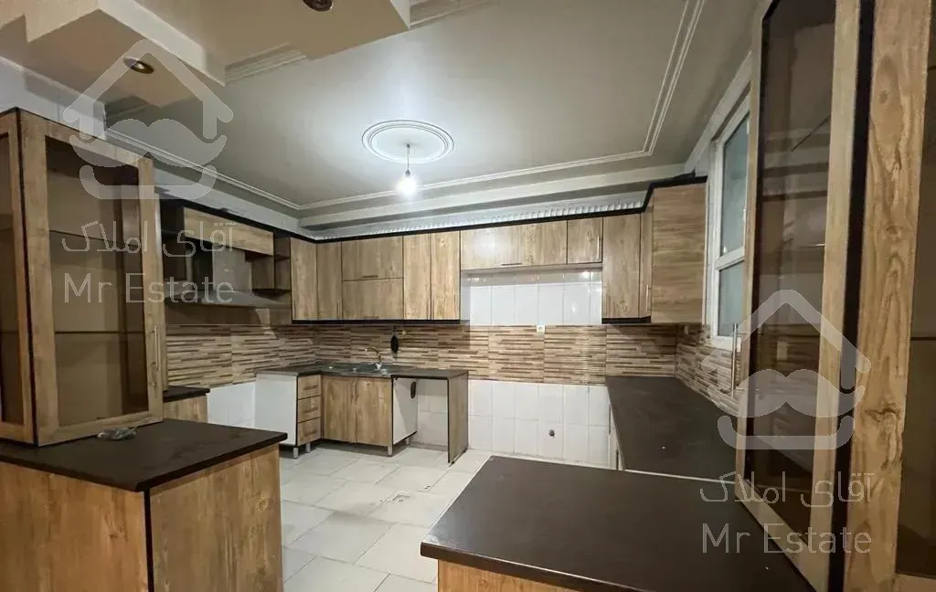 آپارتمان ۱۱۹متری در خ جعفری