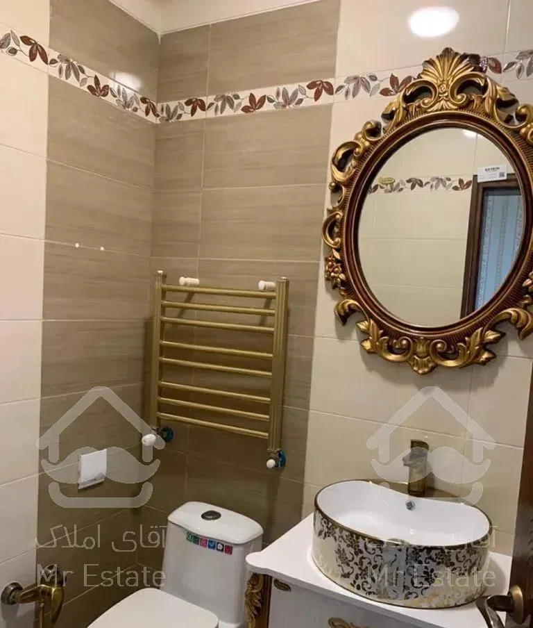 آپارتمان ۲۲۱متر ۲پارکینگ شیک وتمیز