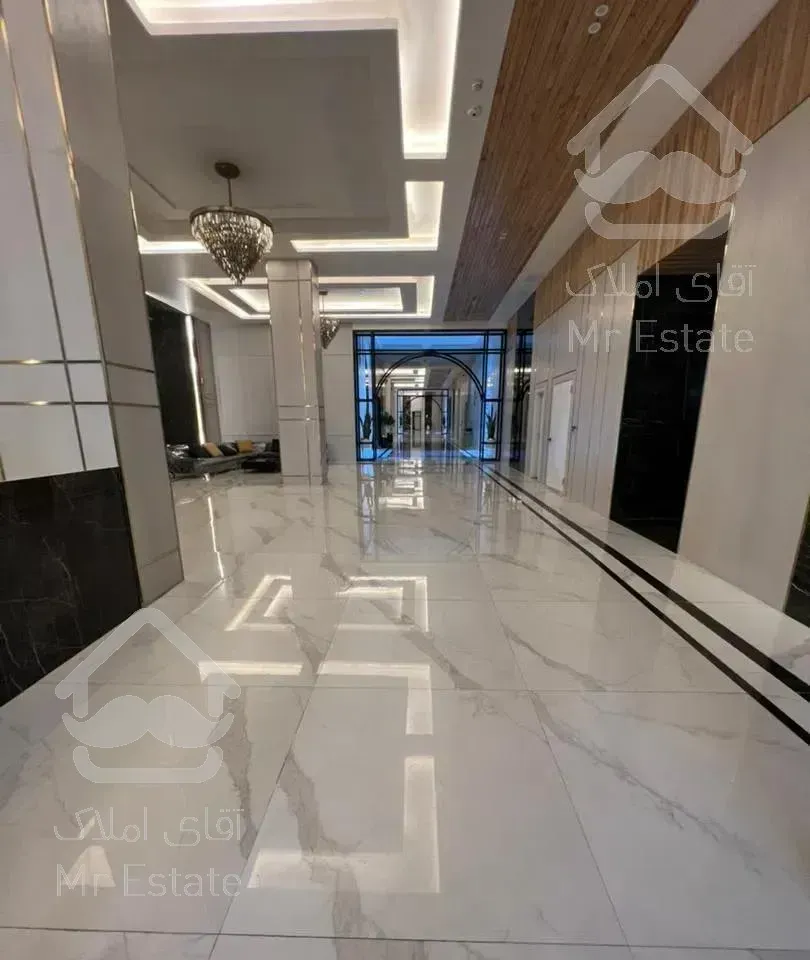 ۹۰متر در عمارت مجلل رویال پالاس