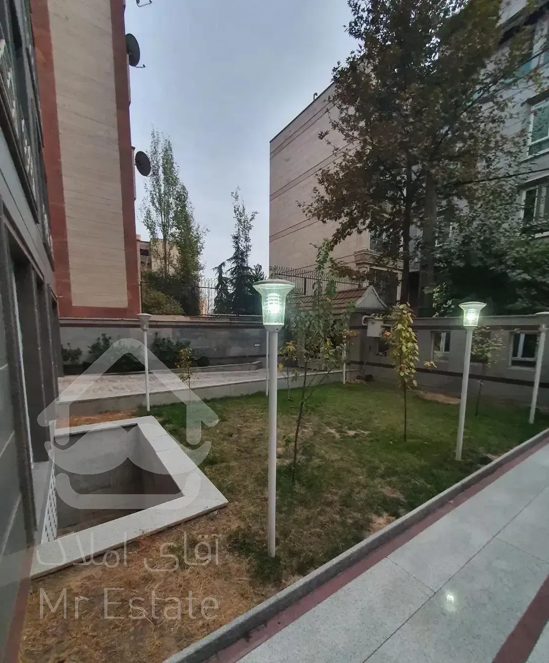 295 متر رهن کامل در بهترین لوکیشن کامرانیه شمالی