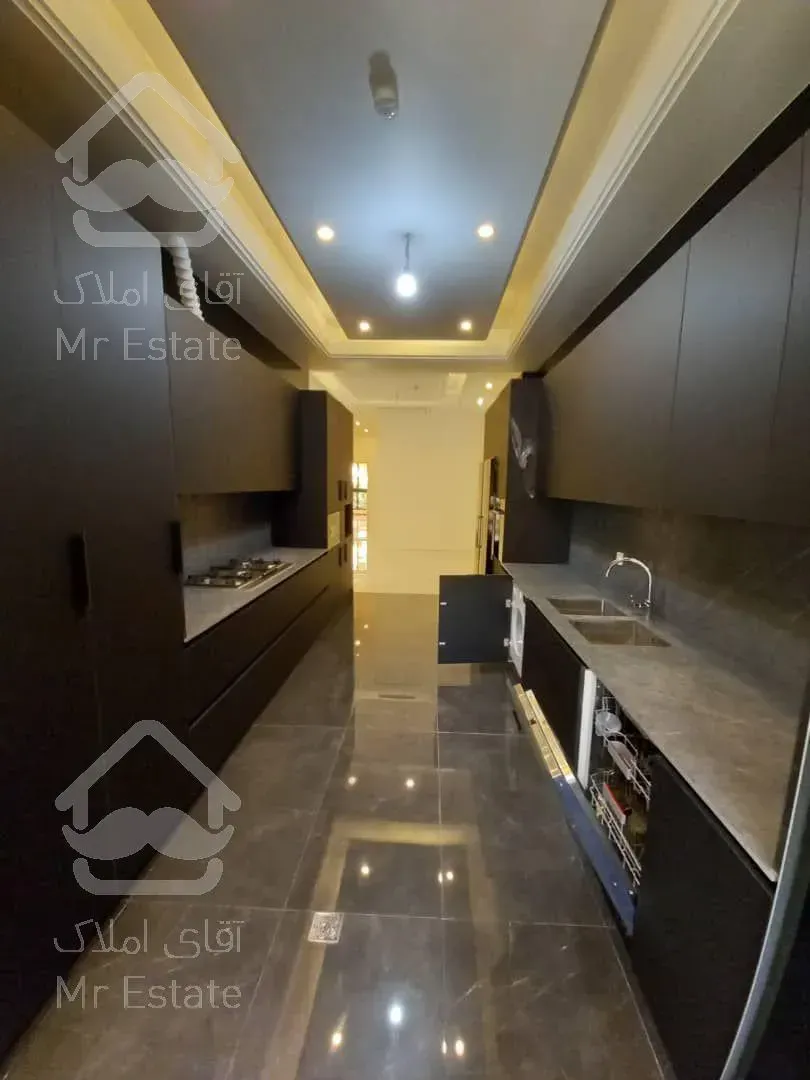 اجاره و رهن آپارتمان زعفرانیه 250  متر شیک