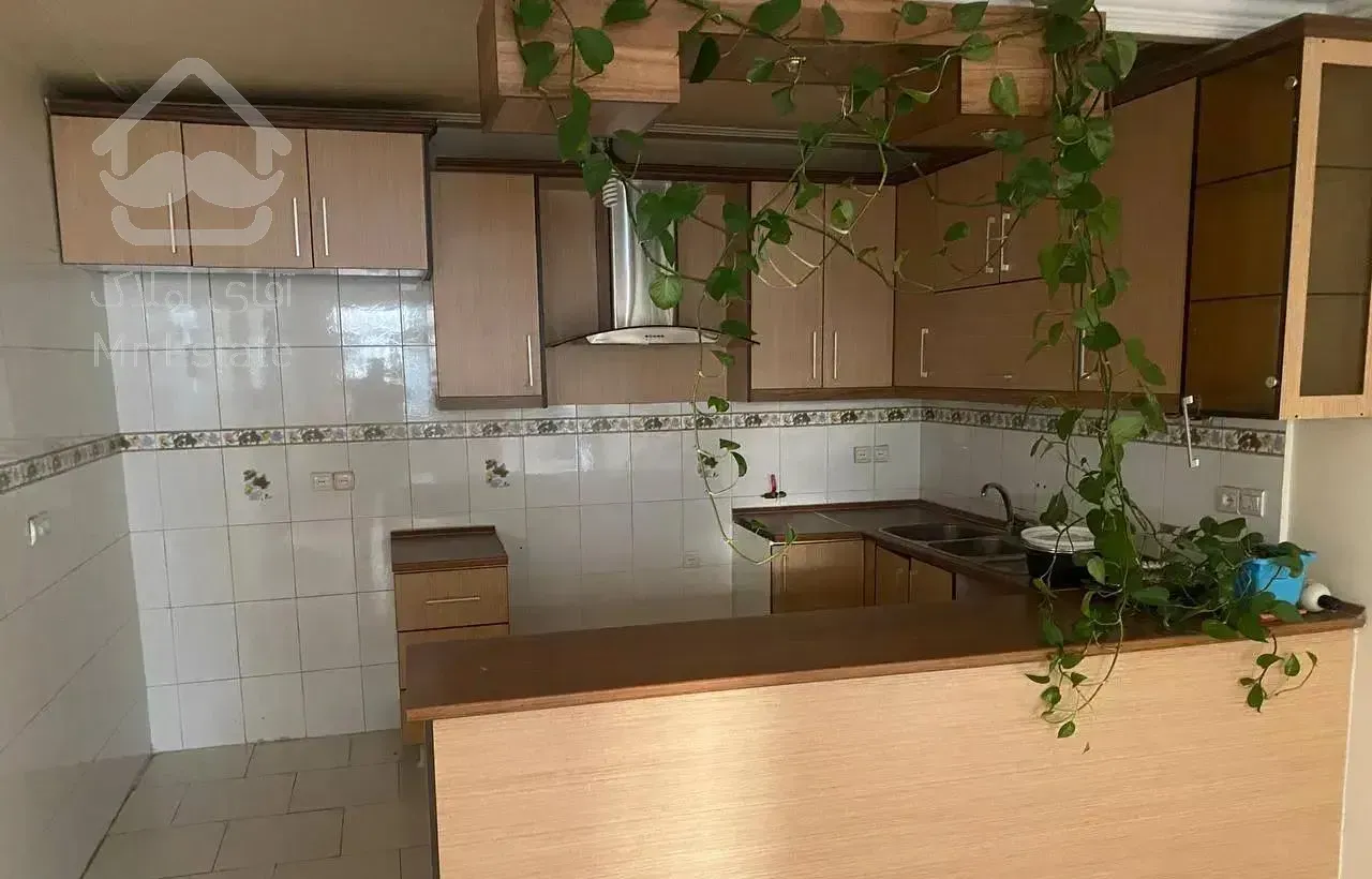 ۷۵متر/۲خوابه/ همکف/غرق نور