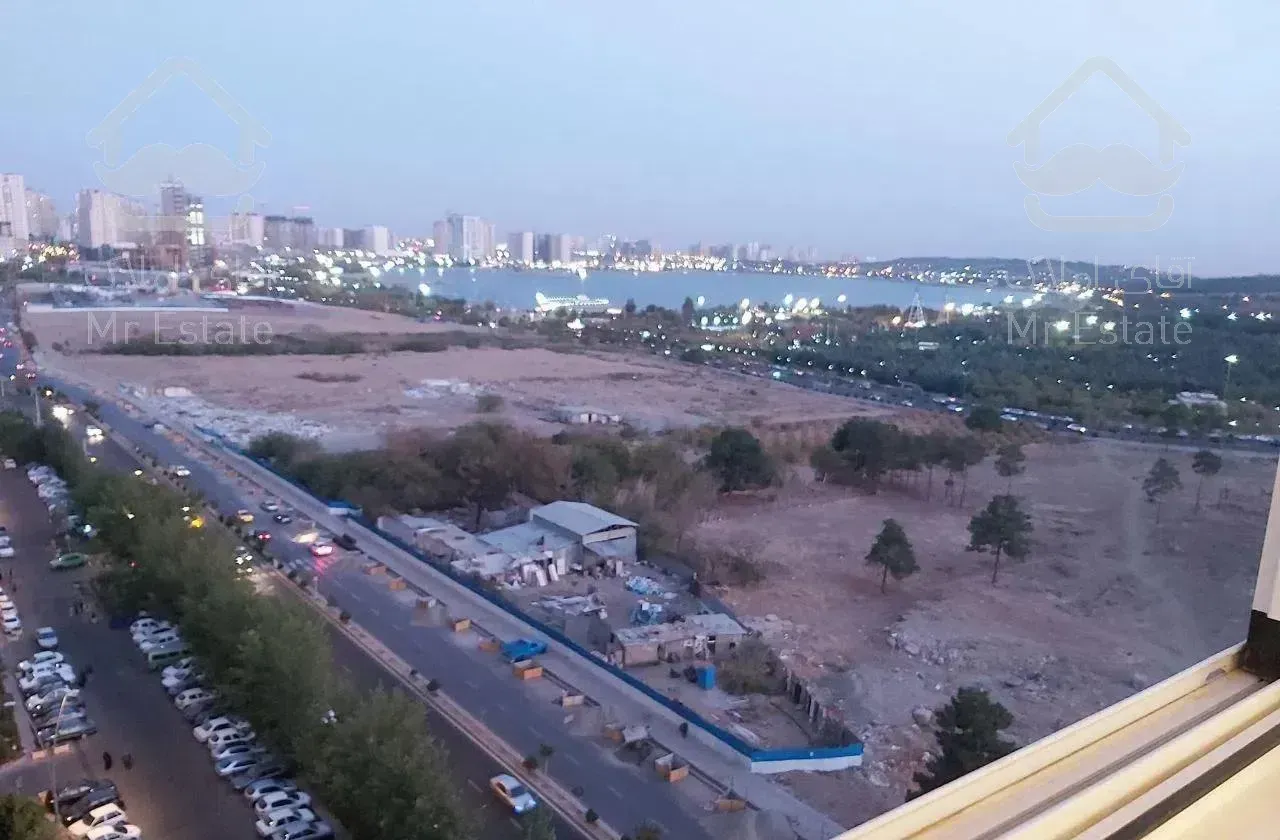 آپارتمان ۱۳۹متری/سه خواب/ویوابدی دریاچه