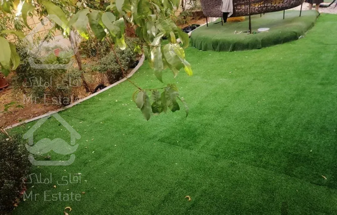 نصب چمن مصنوعی و موکت و پرده و دیوار پوش