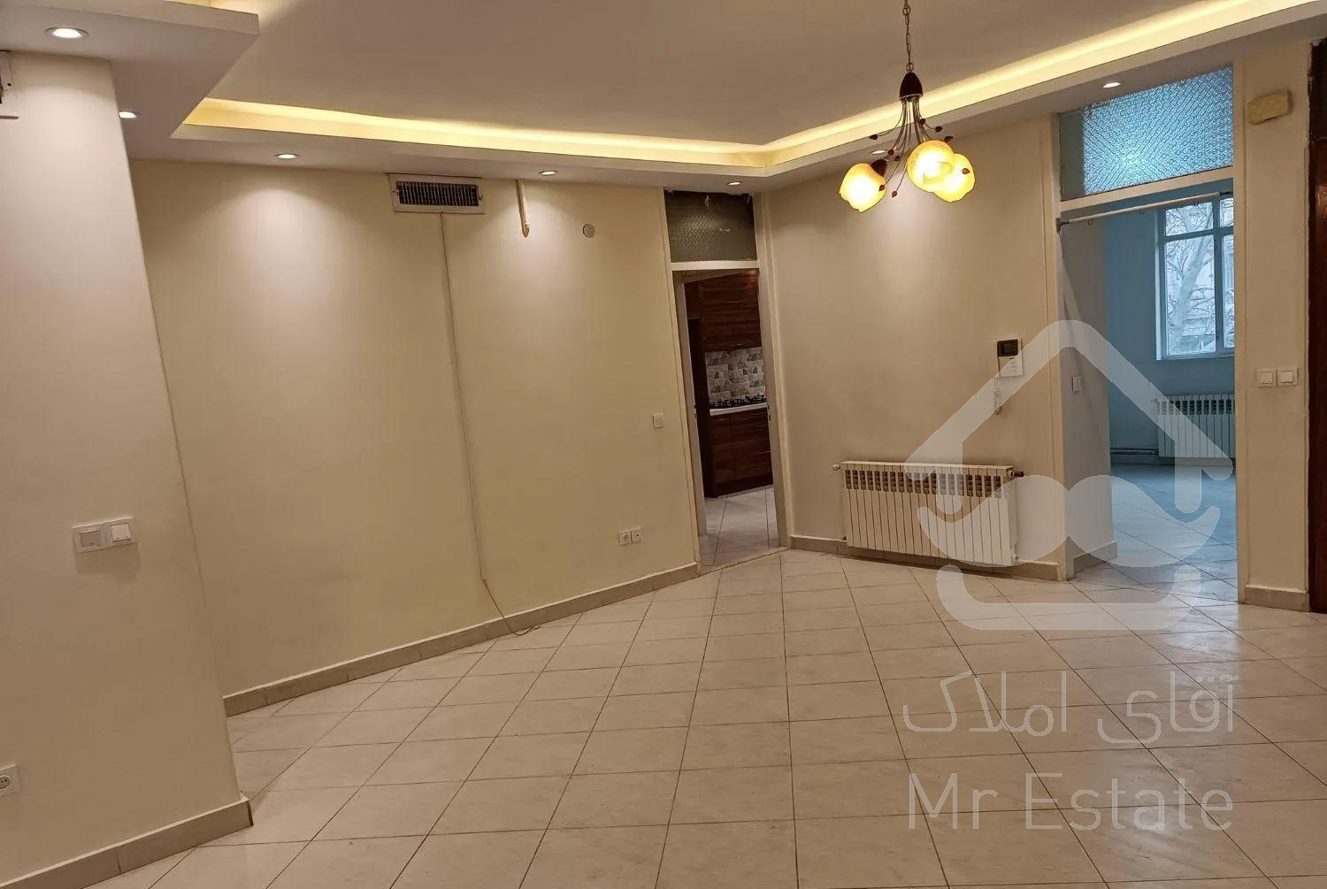 140  متر   سه  خوابه  تک واحد  مطهری   لارستان