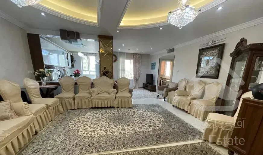 ۹۵ متر سالن پرده الاله شرقی
