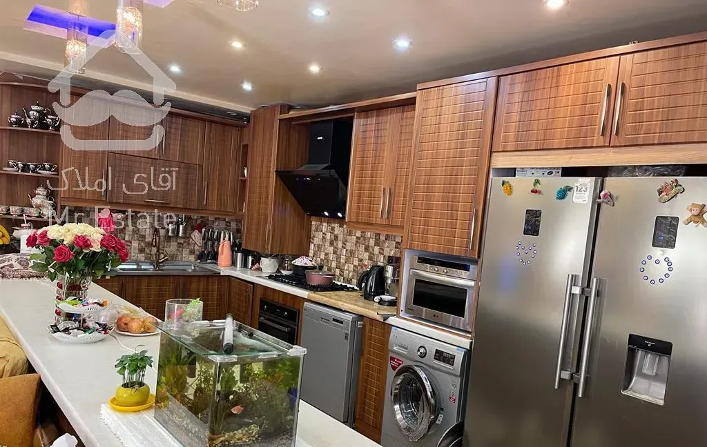 آپارتمان  135 متر واقع در تاچارا  کوچه 3 ملکی