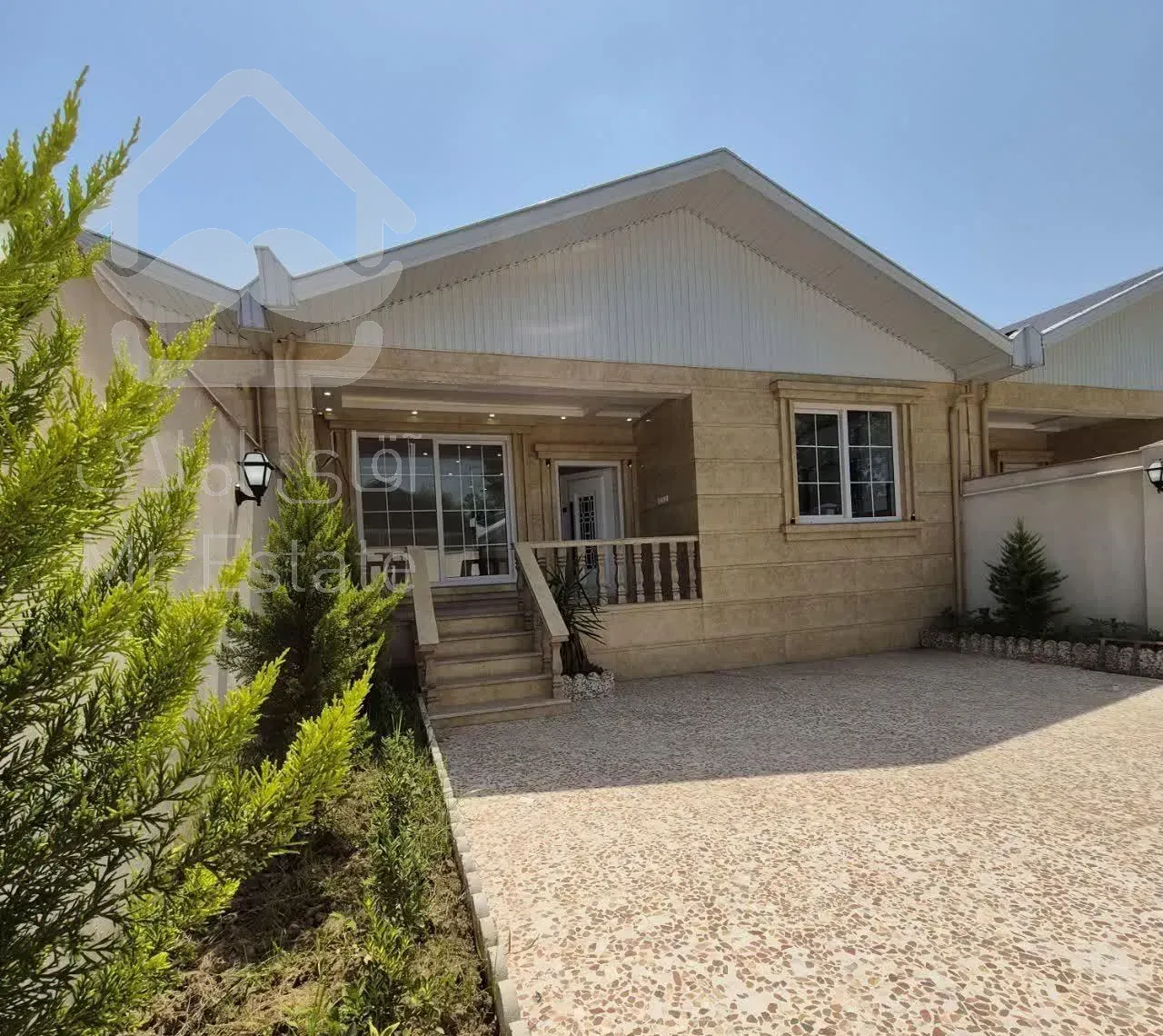 فروش ویلای ۲۰۰ متری با سند تک برگ