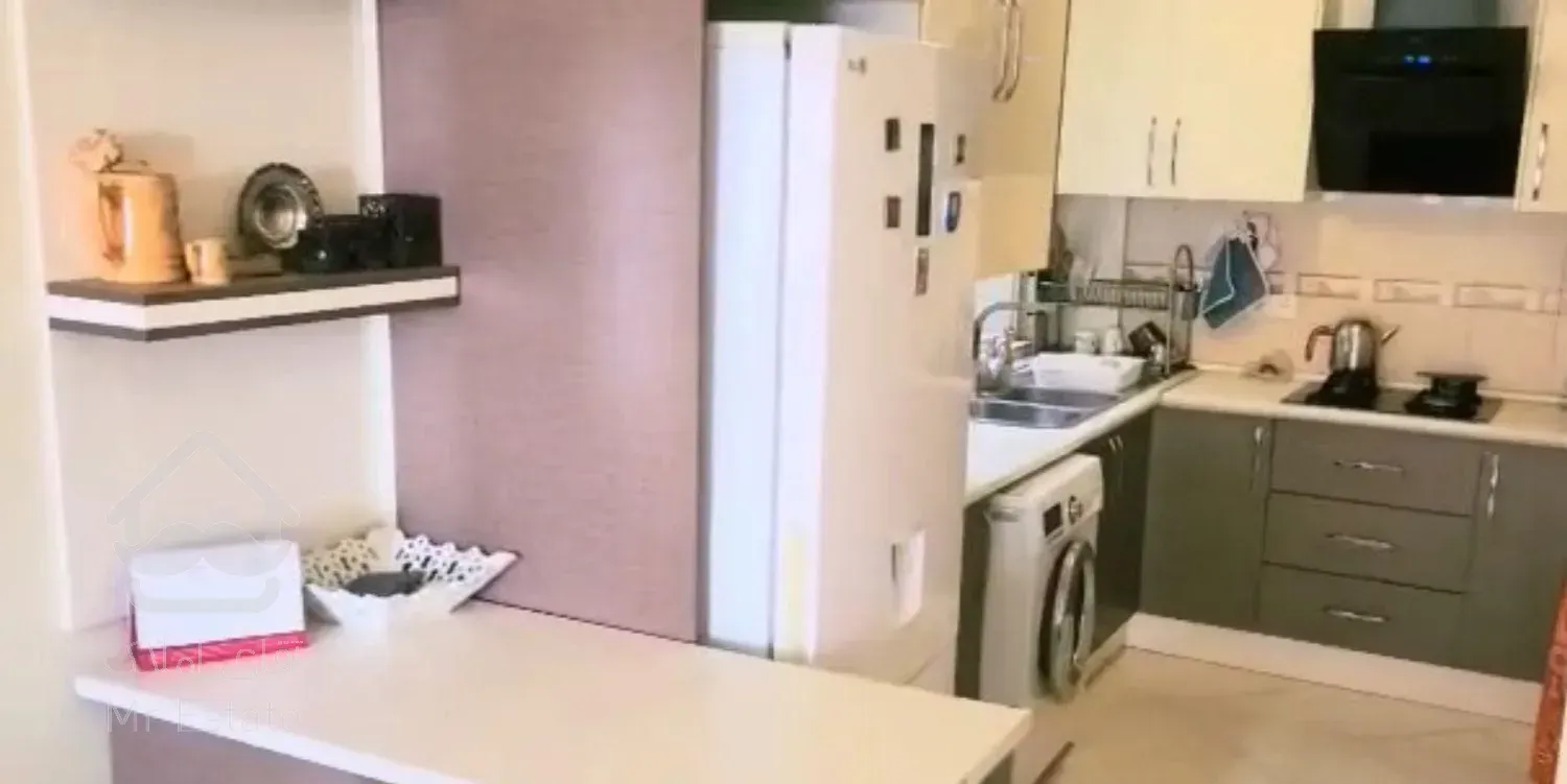 قبا ـ شریعتی ۹۳ متر ۲ پارکینگ سندی ویو بی نظیر