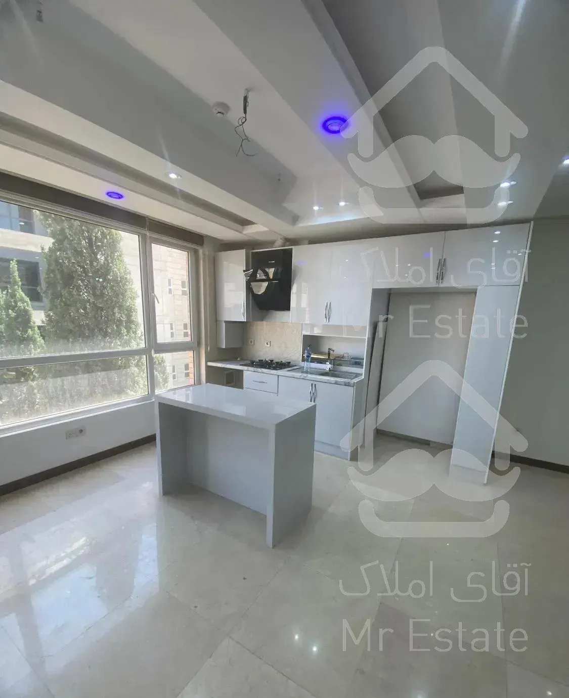 اپارتمان ۹۵ متری مسکونی ۲ پارکینگ سندی رهن کامل