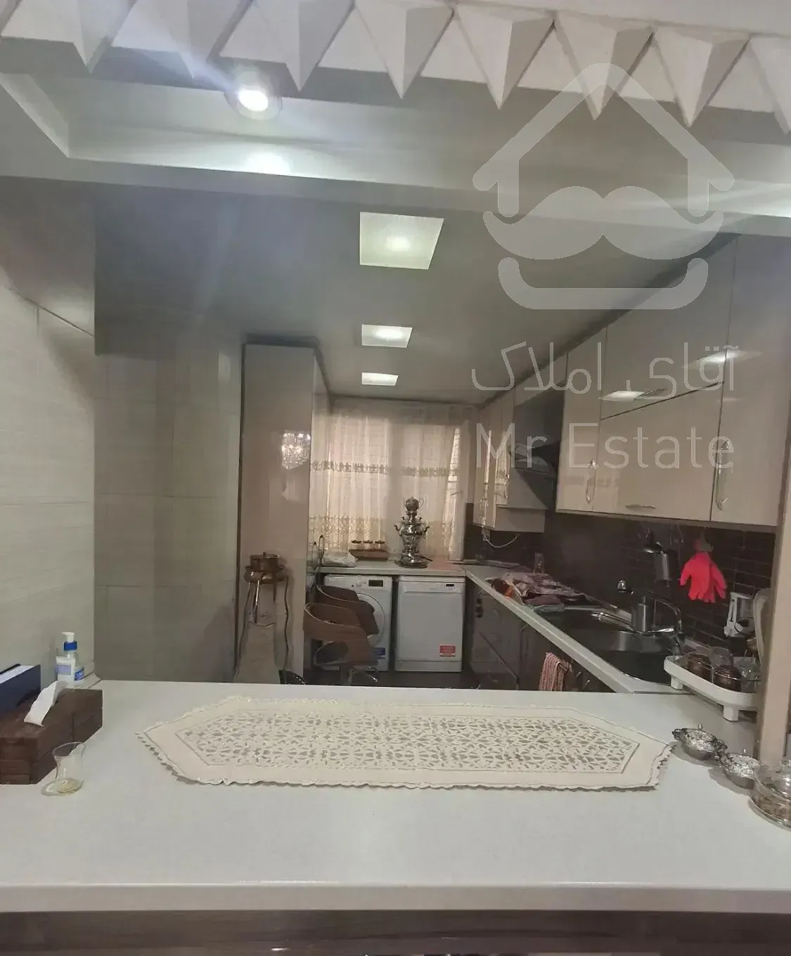 110 متر ۳ خوابه تک واحدی فول ۱۰ ساله / پونک معین