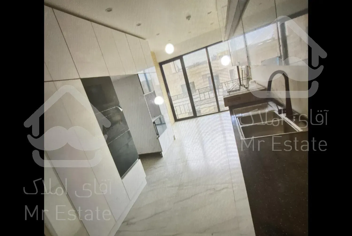 آپارتمان ۲۰۰ متری مدرن نوساز/۳خواب