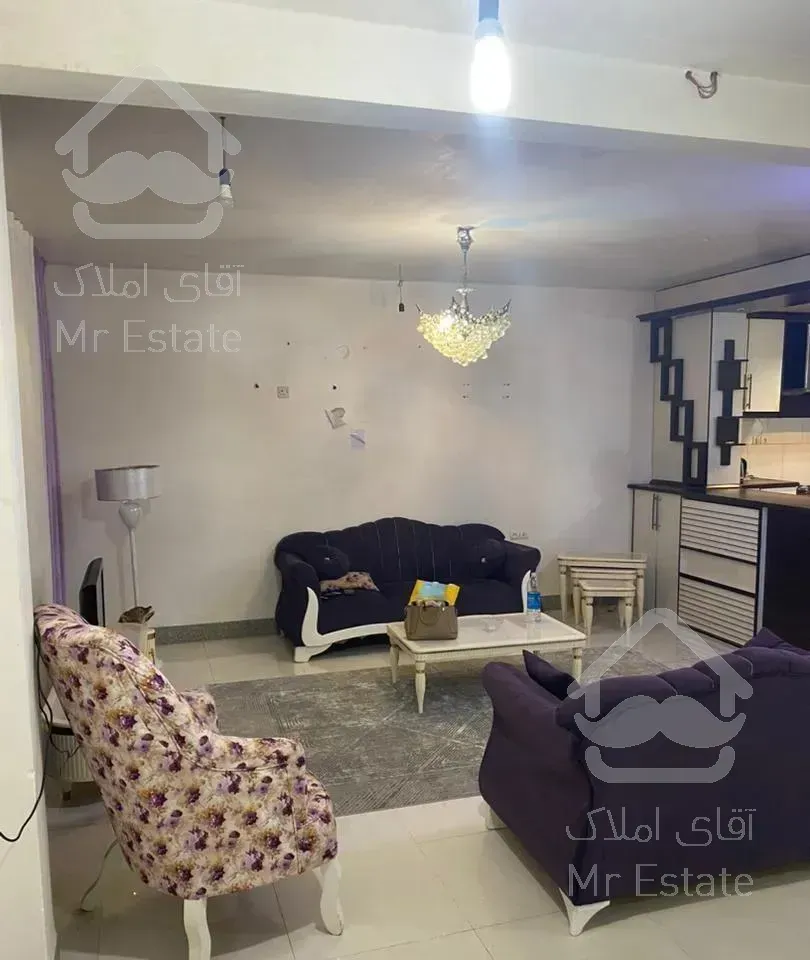 رهن ۱۴۰ متری سه خواب/طبقه بالا/ مناسب مشاغل