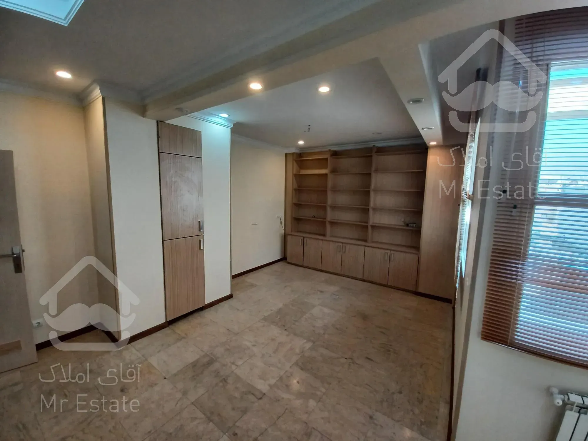 فروش آپارتمان موقعیت اداری  صادقیه