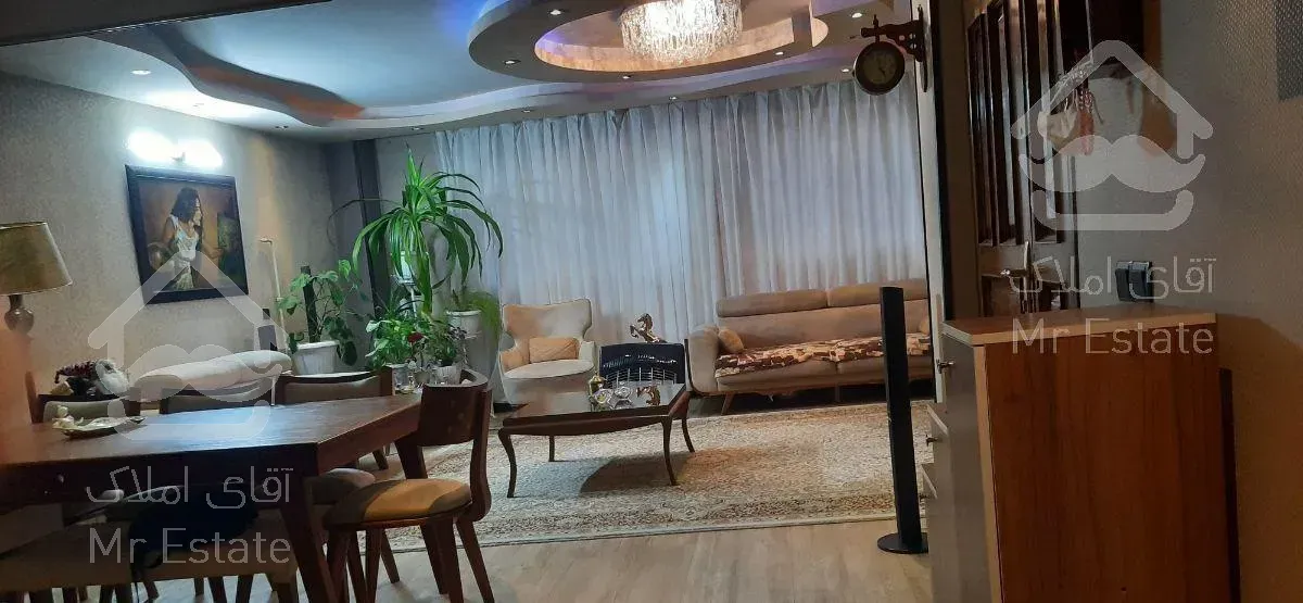 آپارتمان ۹۰ متری سند دار